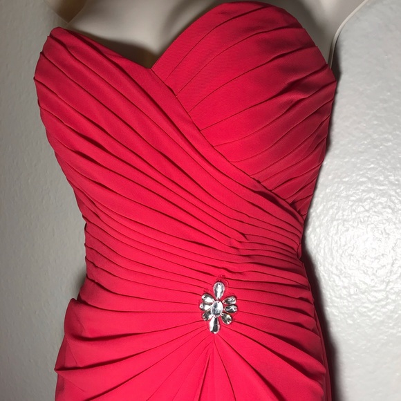 Mari Lee by Madeline Gardner Red Formal Dress Gown - Picture 3 of 12